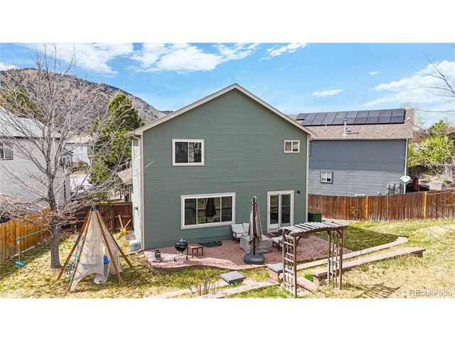 672 Entrada Dr, Golden, CO 80401