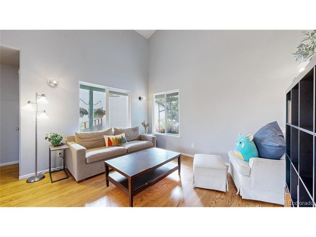 672 Entrada Dr, Golden, CO 80401
