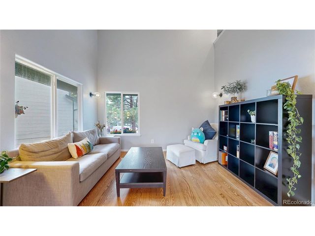 672 Entrada Dr, Golden, CO 80401