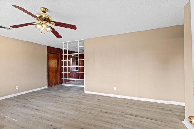 13001 Knollcrest Street, Houston, TX 77015