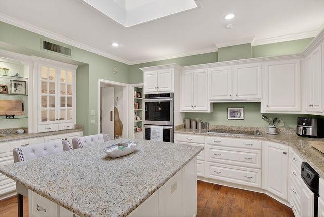 7230 Gilbert Drive, Shreveport, LA 71106