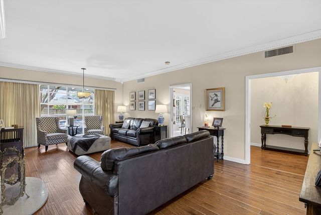 7230 Gilbert Drive, Shreveport, LA 71106