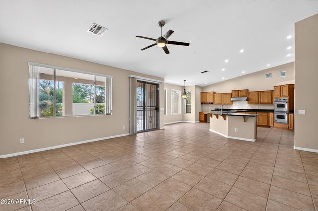 24619 S ROCKY BROOK Drive, Sun Lakes, AZ 85248