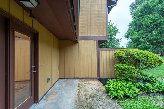 129 Colony Drive, Arden, NC 28704