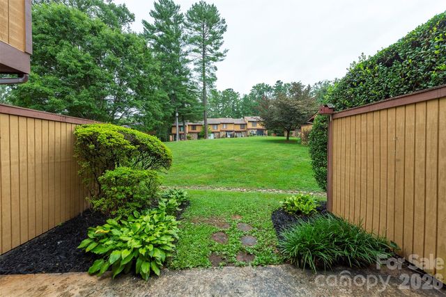 129 Colony Drive, Arden, NC 28704