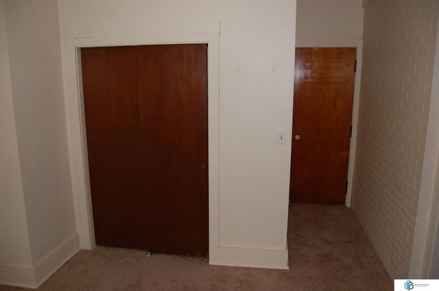 900 S 18th Street, Lincoln, NE 68508