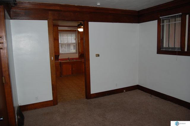 900 S 18th Street, Lincoln, NE 68508