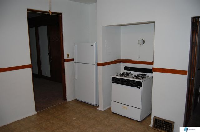 900 S 18th Street, Lincoln, NE 68508