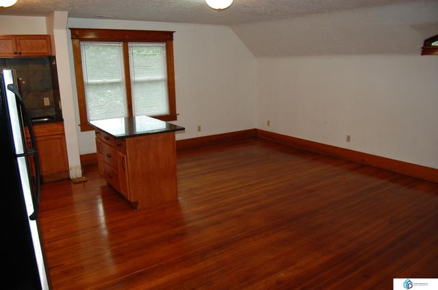 900 S 18th Street, Lincoln, NE 68508