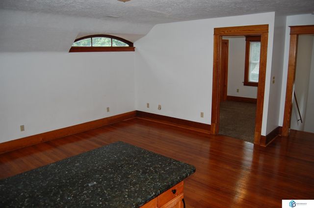 900 S 18th Street, Lincoln, NE 68508