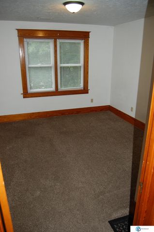 900 S 18th Street, Lincoln, NE 68508