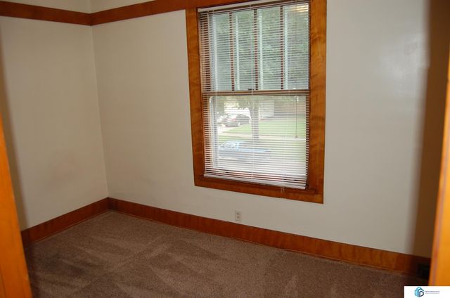 900 S 18th Street, Lincoln, NE 68508
