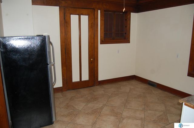 900 S 18th Street, Lincoln, NE 68508