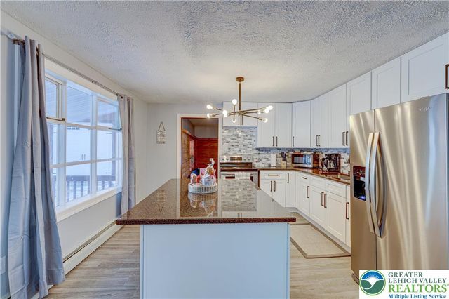 143 CATHLEEN Drive, Price Twp, PA 18302