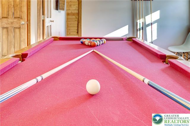 143 CATHLEEN Drive, Price Twp, PA 18302