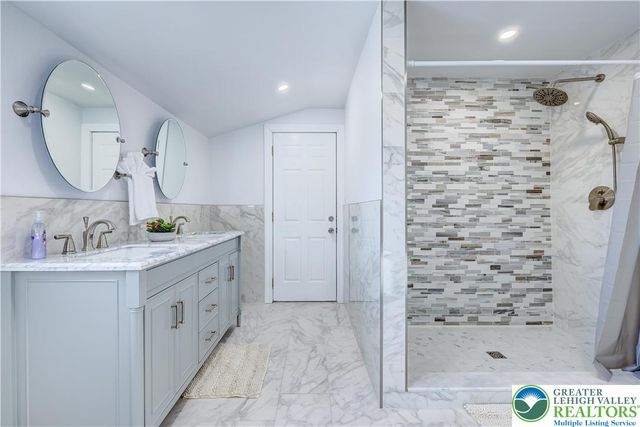 143 CATHLEEN Drive, Price Twp, PA 18302