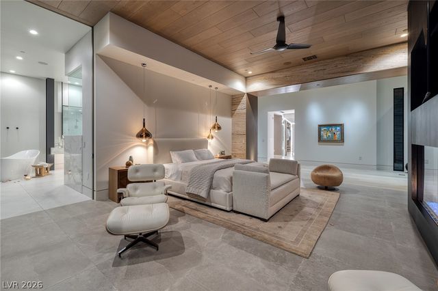 712 Dragon Peak Drive, Henderson, NV 89012