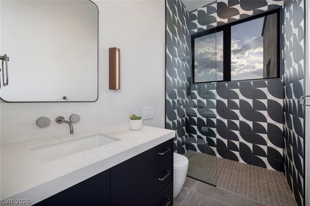 712 Dragon Peak Drive, Henderson, NV 89012