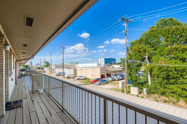 11104 Valleydale Drive C, Dallas, TX 75230