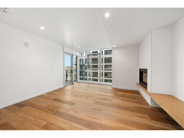 590 WATERFRONT Way 600, Vancouver, WA 98660