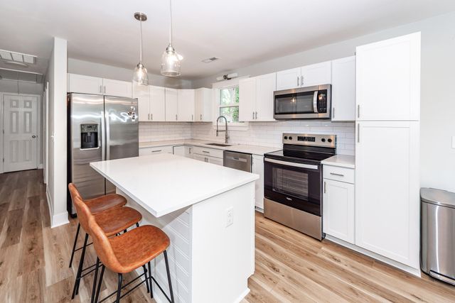 8 Teaneck Road, Goose Creek, SC 29445