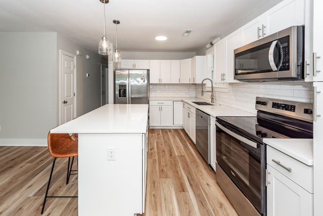 8 Teaneck Road, Goose Creek, SC 29445