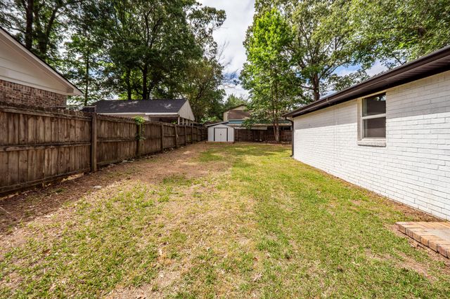 8 Teaneck Road, Goose Creek, SC 29445