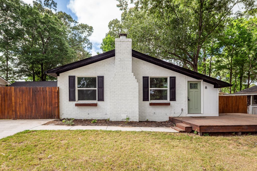 8 Teaneck Road, Goose Creek, SC 29445