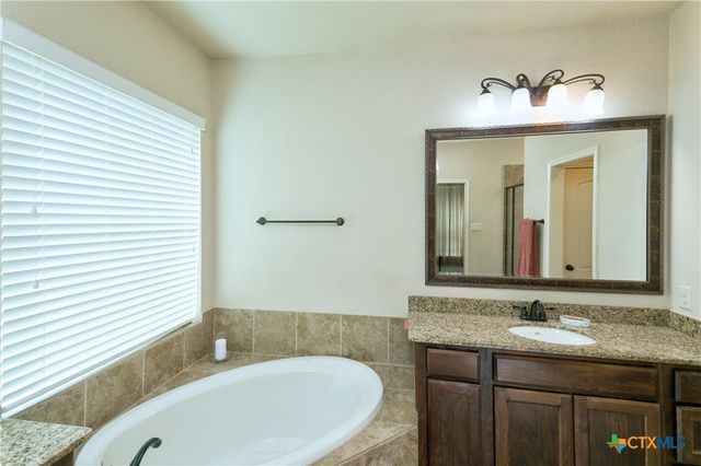3067 Mustang Meadow, Seguin, TX 78155