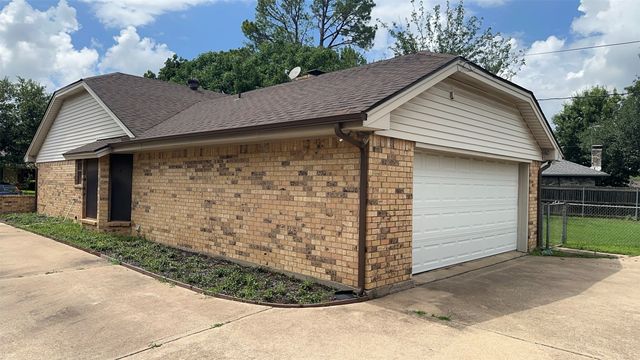 4008 Alava Drive, Fort Worth, TX 76133