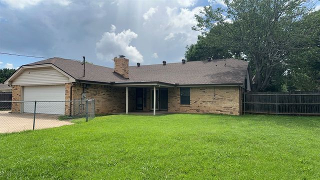 4008 Alava Drive, Fort Worth, TX 76133