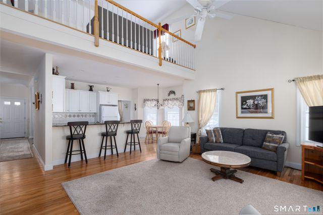 312 Spruce Hill Drive 312, Oxford, CT 06478