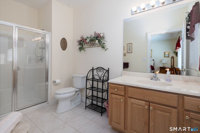 312 Spruce Hill Drive 312, Oxford, CT 06478