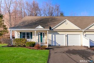 312 Spruce Hill Drive 312, Oxford, CT 06478