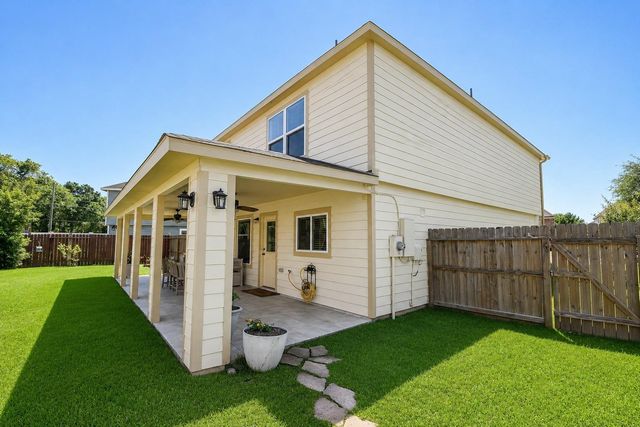 3010 Apple Dale Drive, Houston, TX 77084