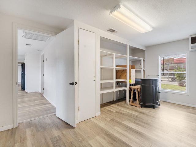 3320 Brooks Avene, Bay City, TX 77414