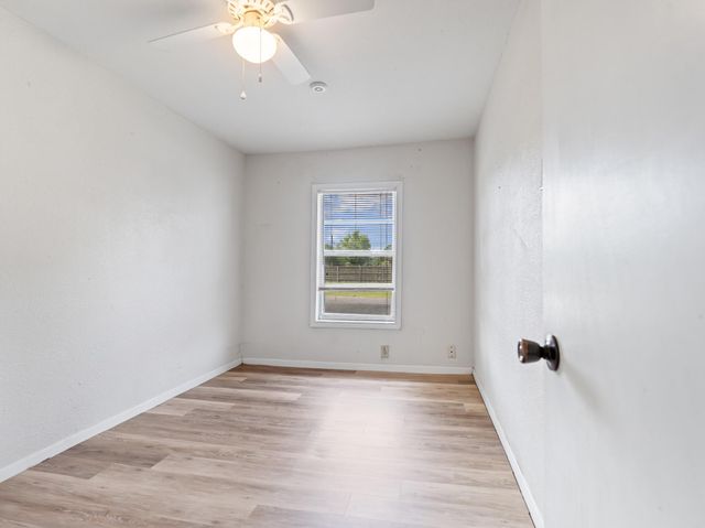 3320 Brooks Avene, Bay City, TX 77414