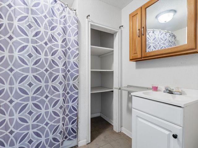 3320 Brooks Avene, Bay City, TX 77414