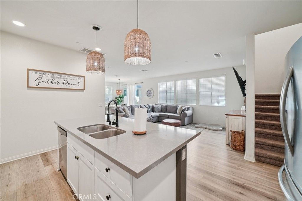 Image 25 of property listing at 618 S Brampton Lane, Rialto, CA 92376