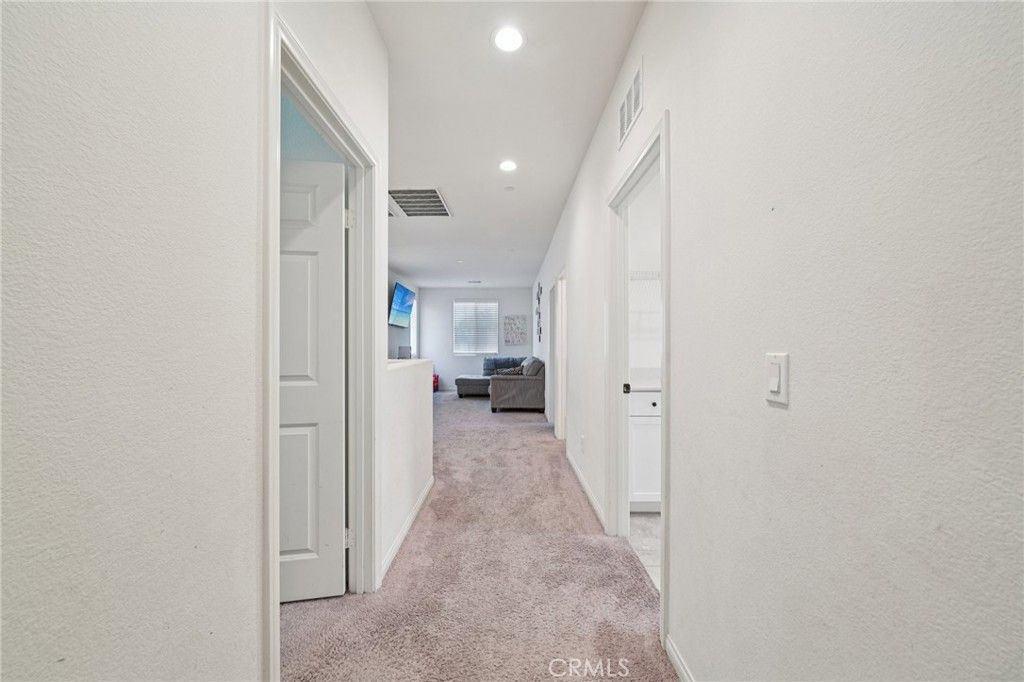 Image 43 of property listing at 618 S Brampton Lane, Rialto, CA 92376