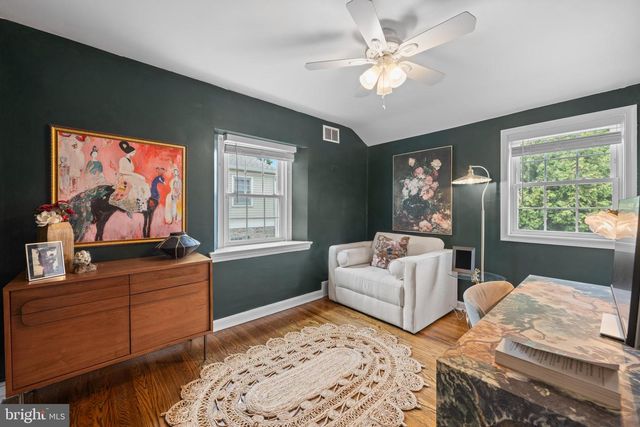 4 LOWRYS LN, Bryn Mawr, PA 19010