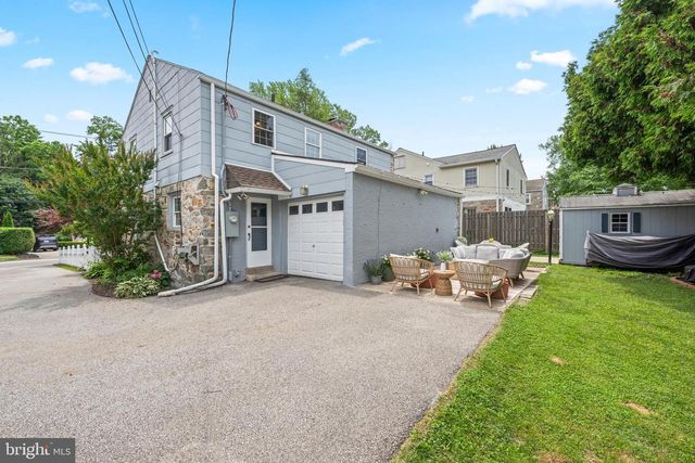 4 LOWRYS LN, Bryn Mawr, PA 19010