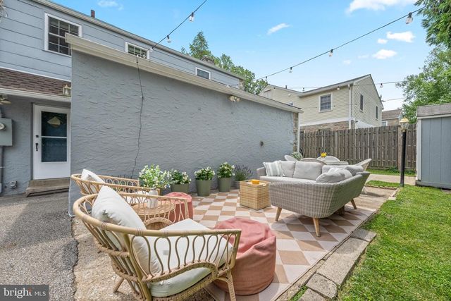 4 LOWRYS LN, Bryn Mawr, PA 19010