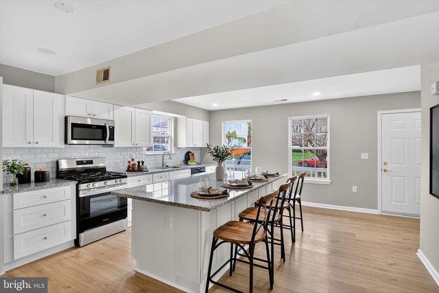 14218 ROLAND CT, Woodbridge, VA 22193