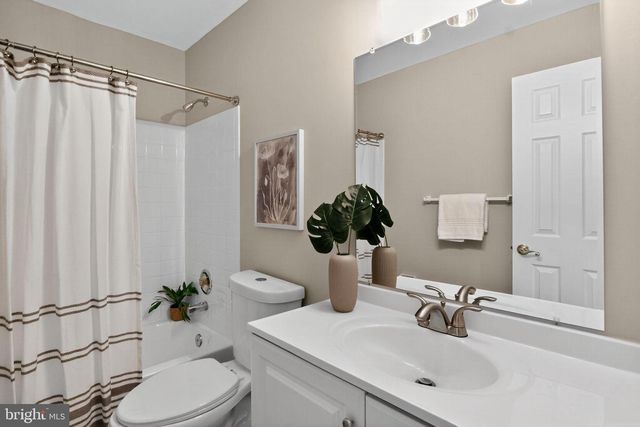 14218 ROLAND CT, Woodbridge, VA 22193