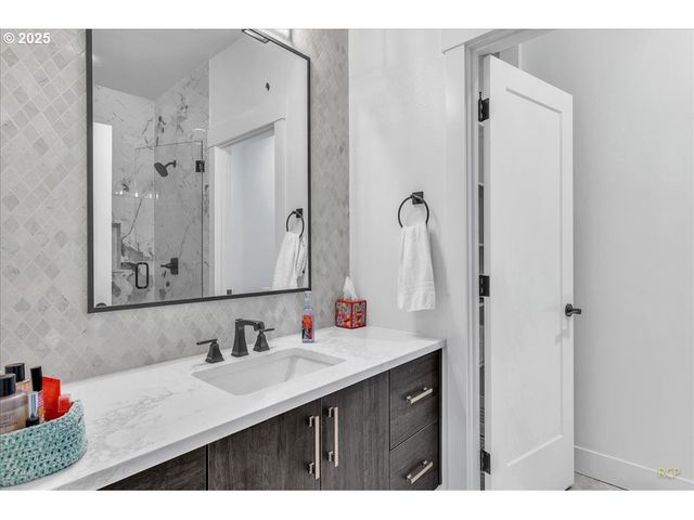 31001 Nw 51ST Ave, Ridgefield, WA 98642