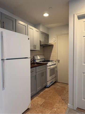 43-20 Union Street 6D, Flushing, NY 11355