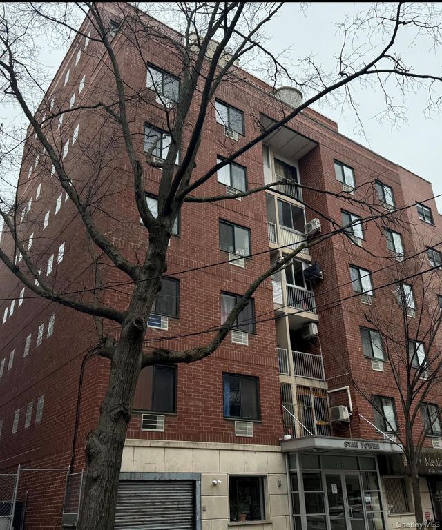 43-20 Union Street 6D, Flushing, NY 11355