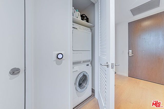 877 Francisco Street 806, Los Angeles, CA 90017
