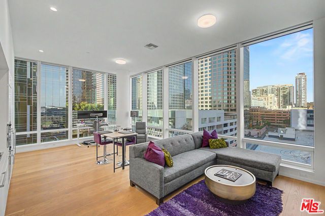 877 Francisco Street 806, Los Angeles, CA 90017